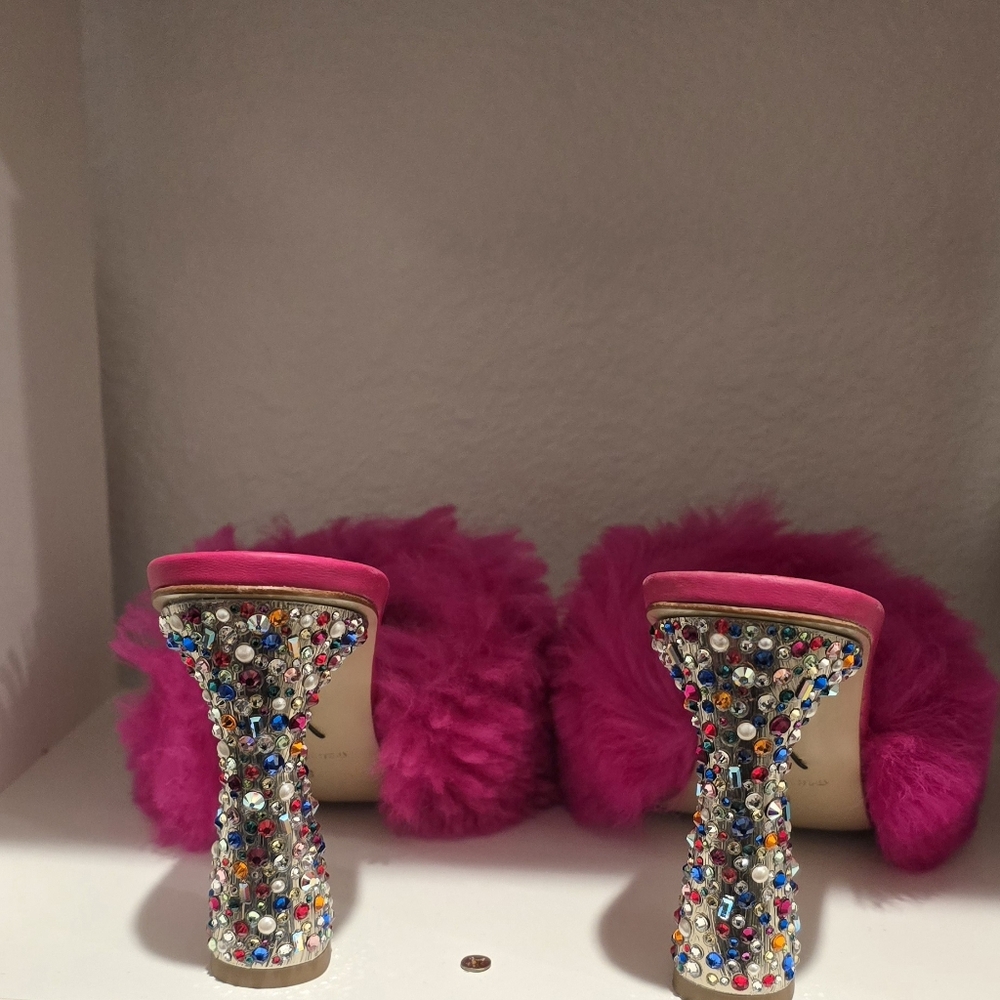 Shoe - Picture 5 of 6